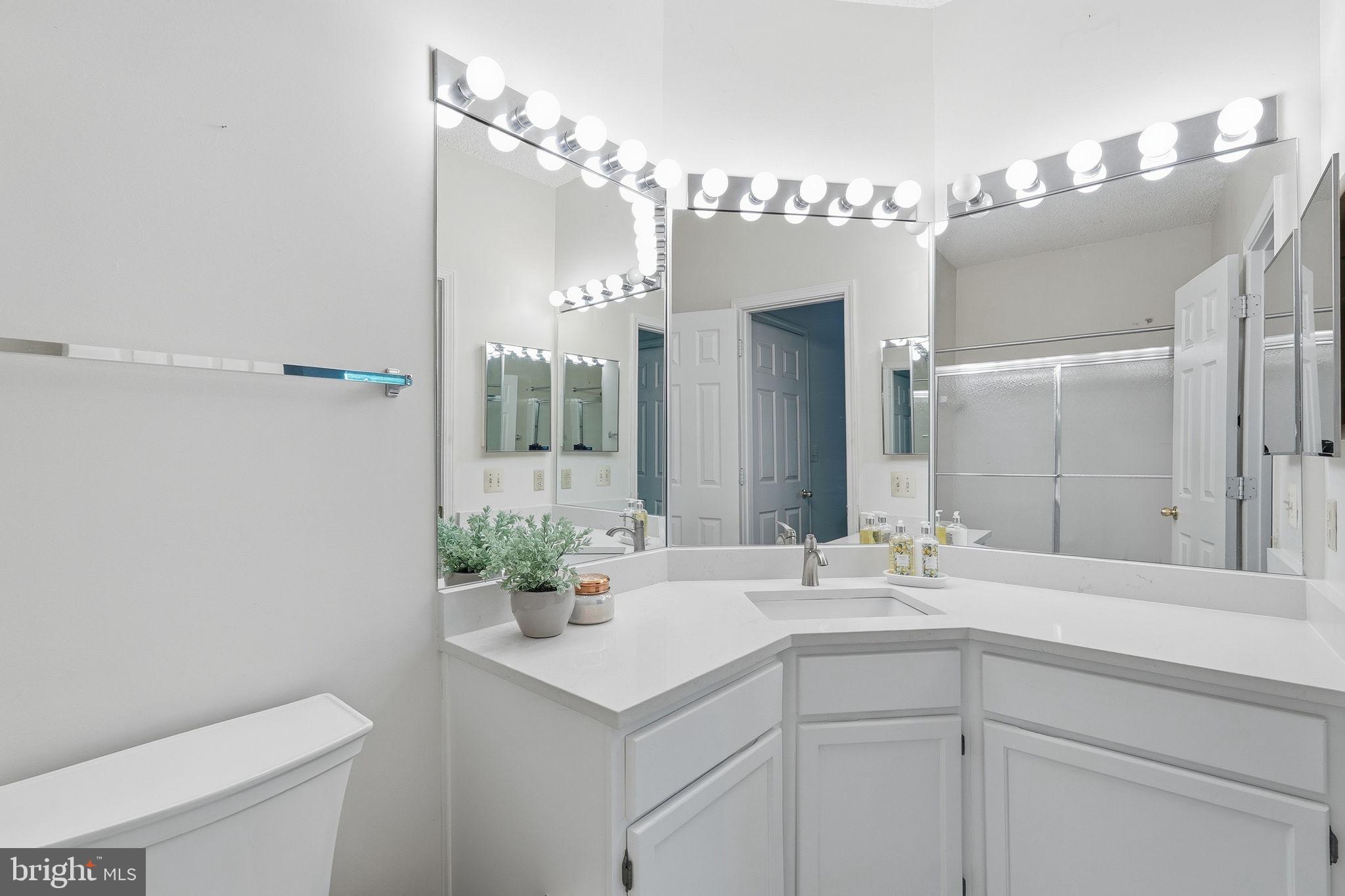 STONECROFT CONDO - Residential