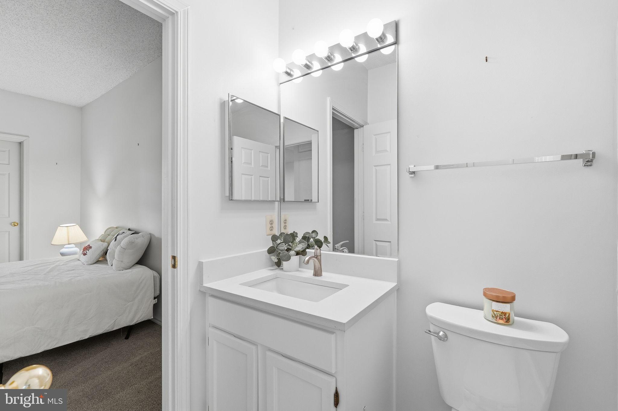 STONECROFT CONDO - Residential