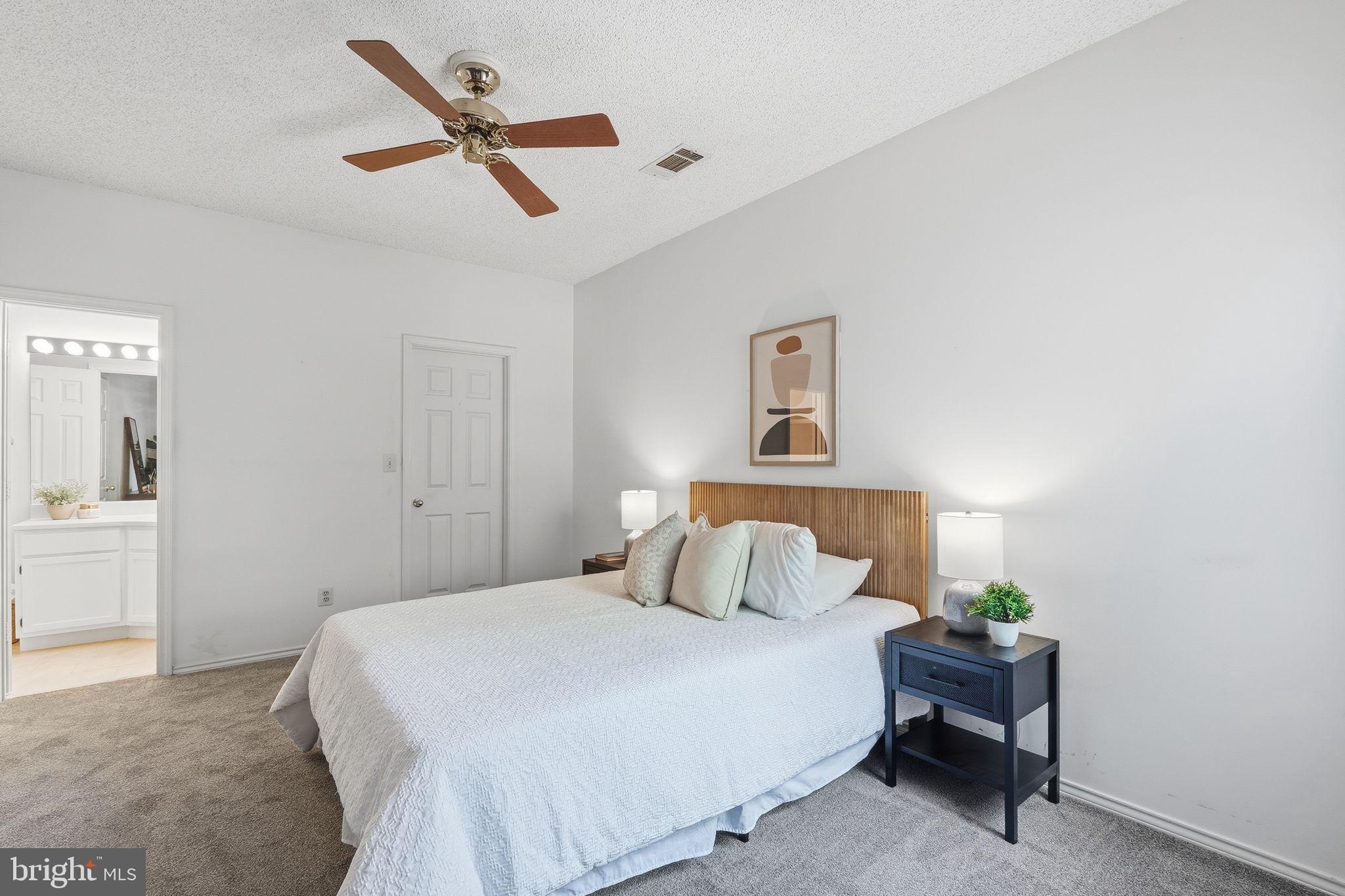 STONECROFT CONDO - Residential