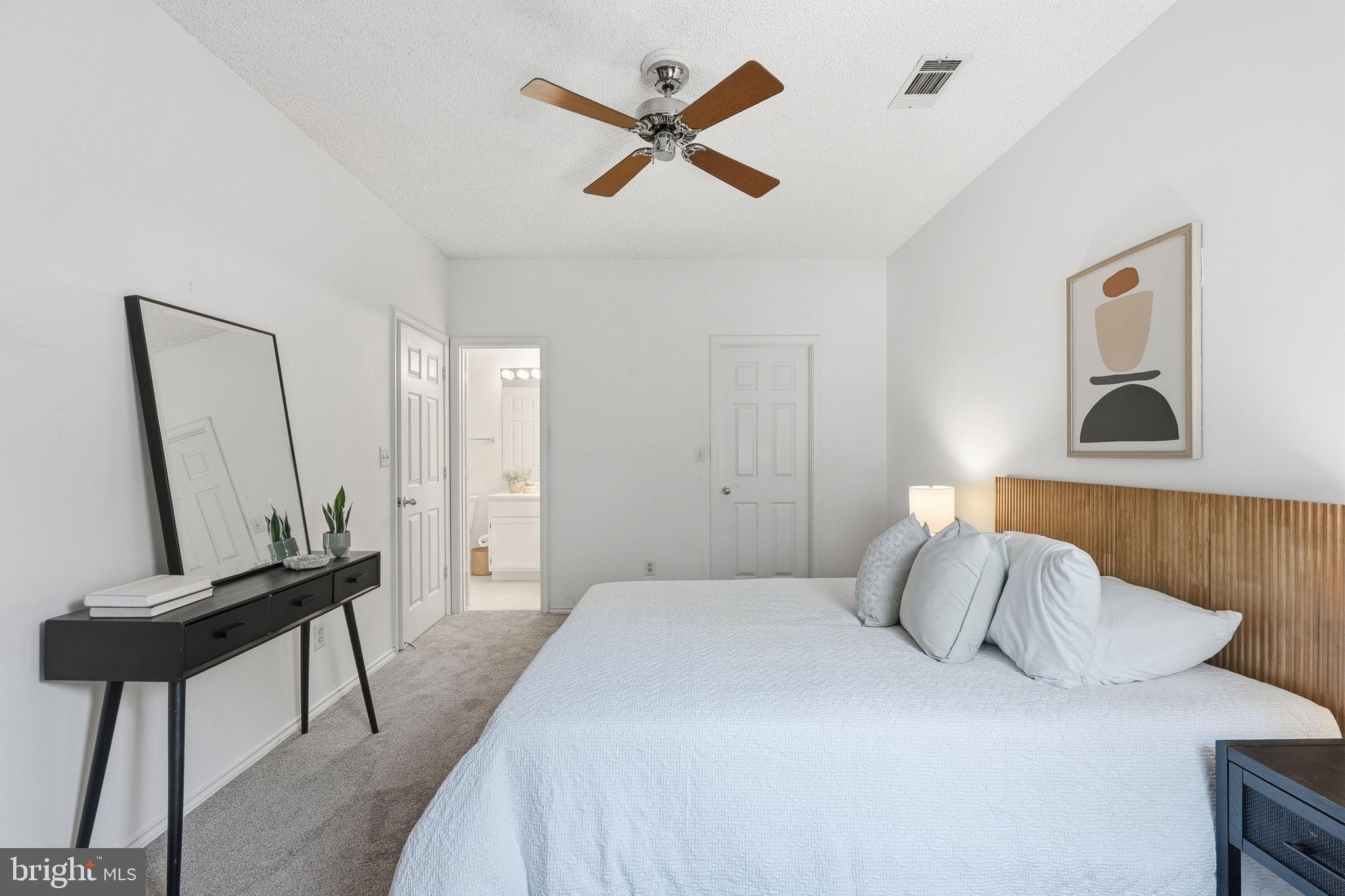 STONECROFT CONDO - Residential