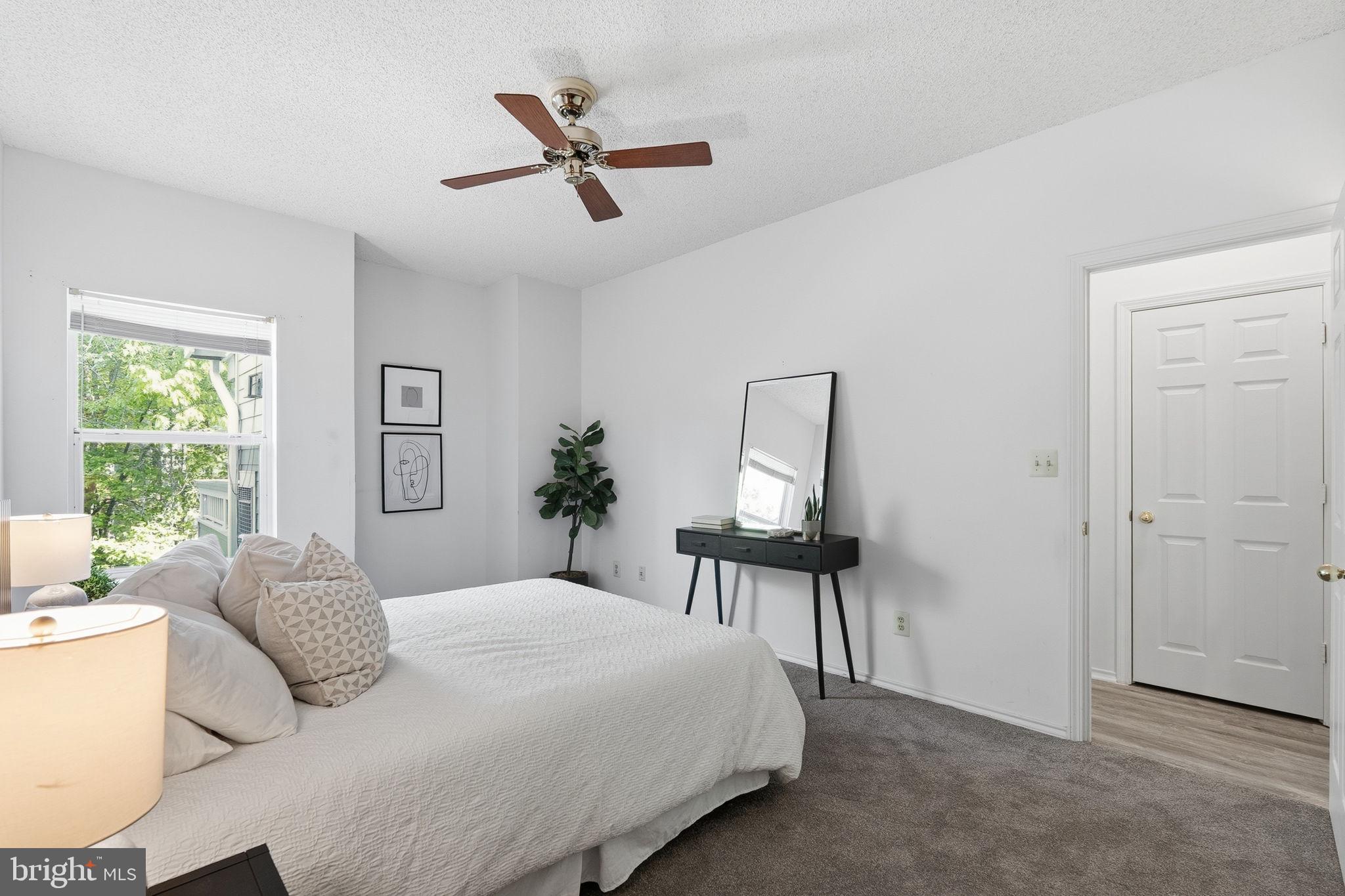 STONECROFT CONDO - Residential