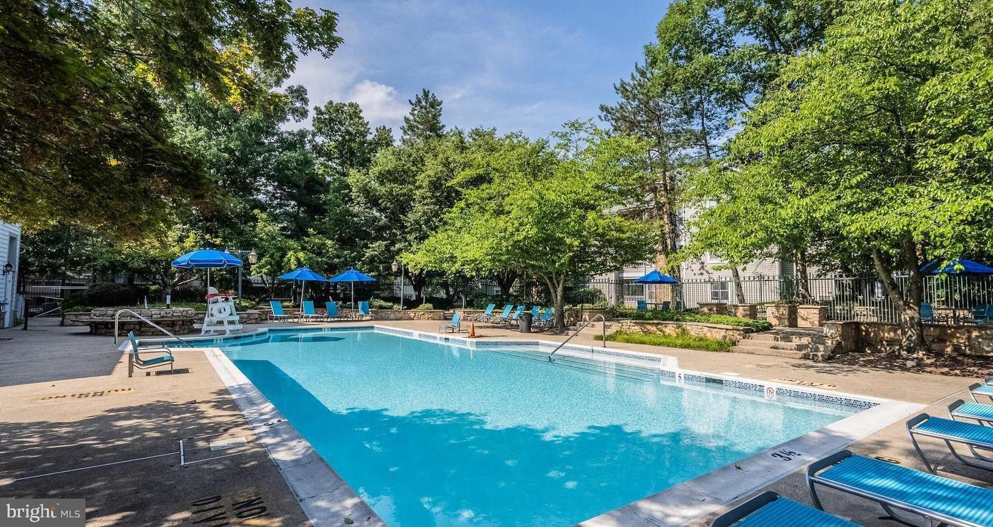 STONECROFT CONDO - Residential