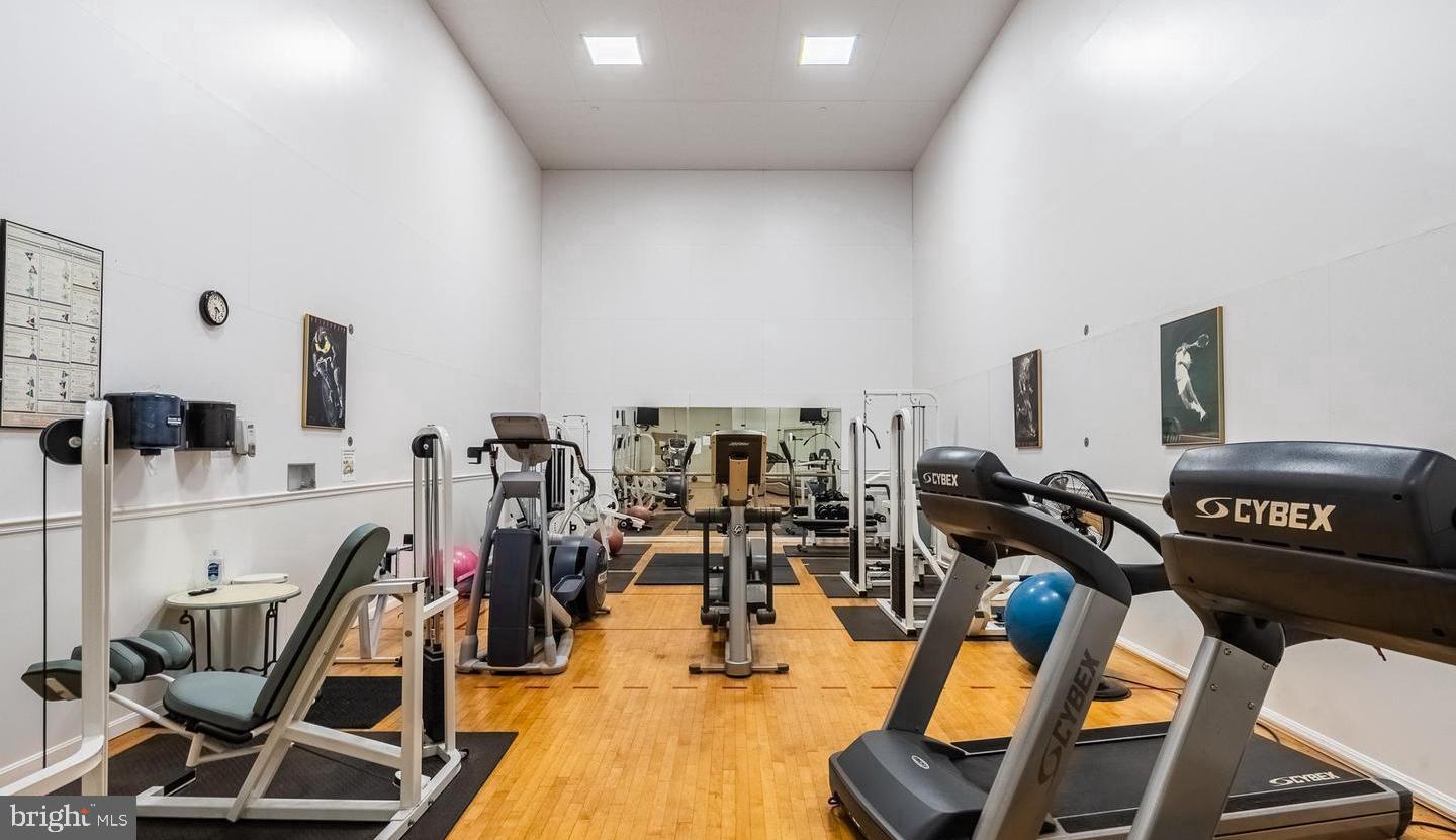 STONECROFT CONDO - Residential