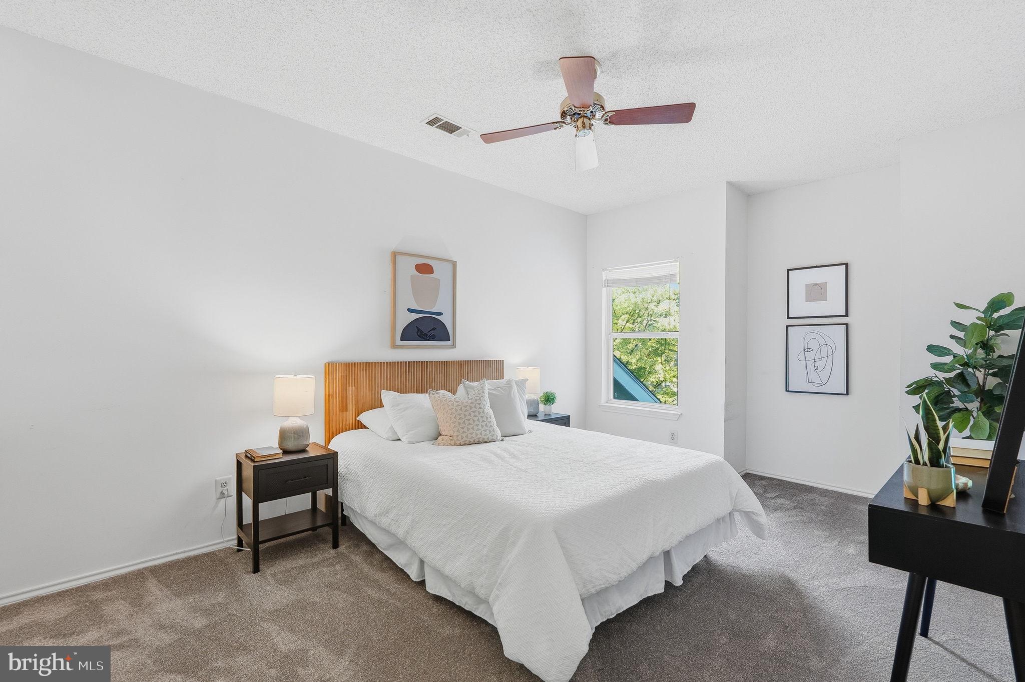 STONECROFT CONDO - Residential