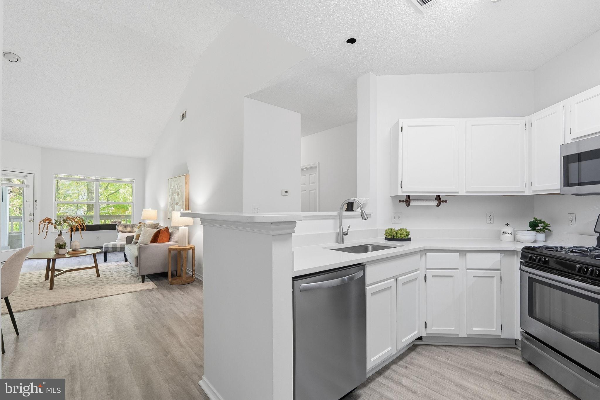 STONECROFT CONDO - Residential