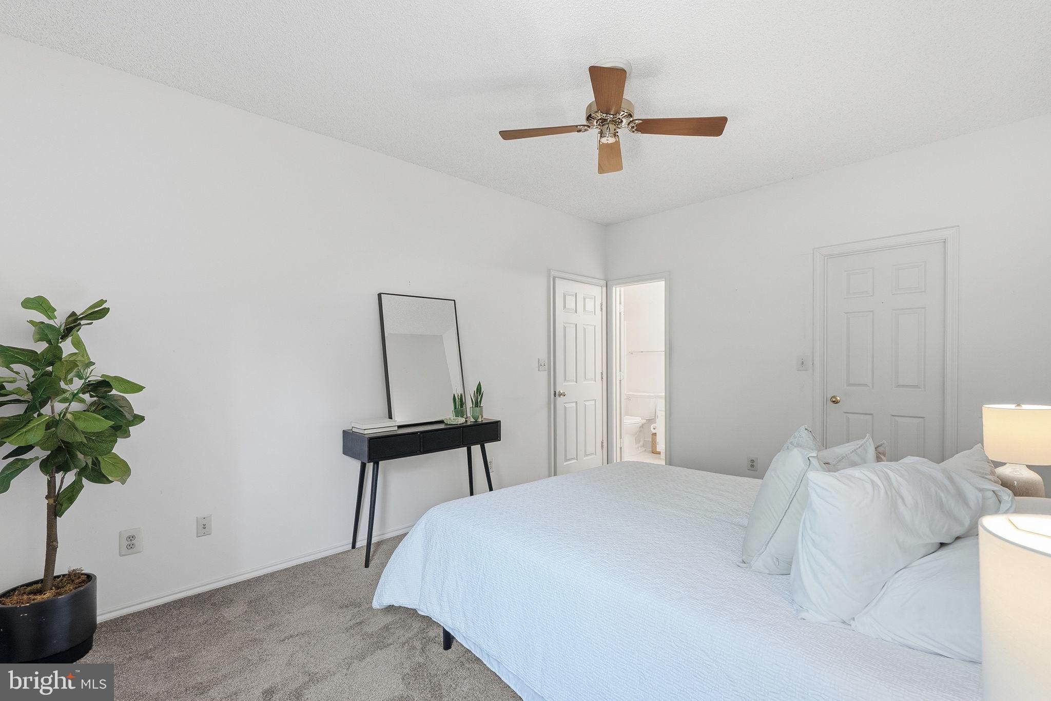 STONECROFT CONDO - Residential