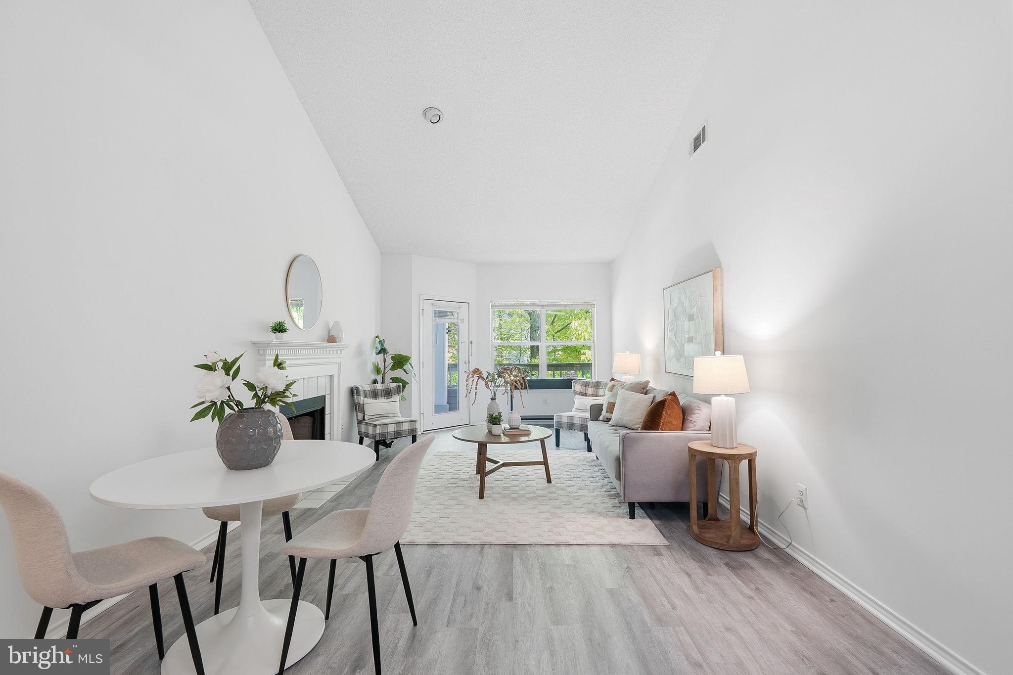 STONECROFT CONDO - Residential