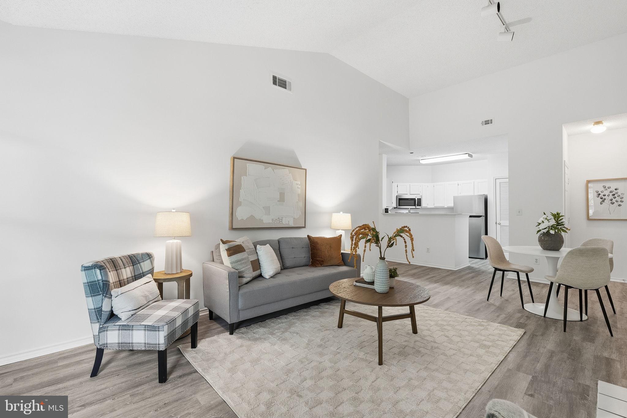 STONECROFT CONDO - Residential