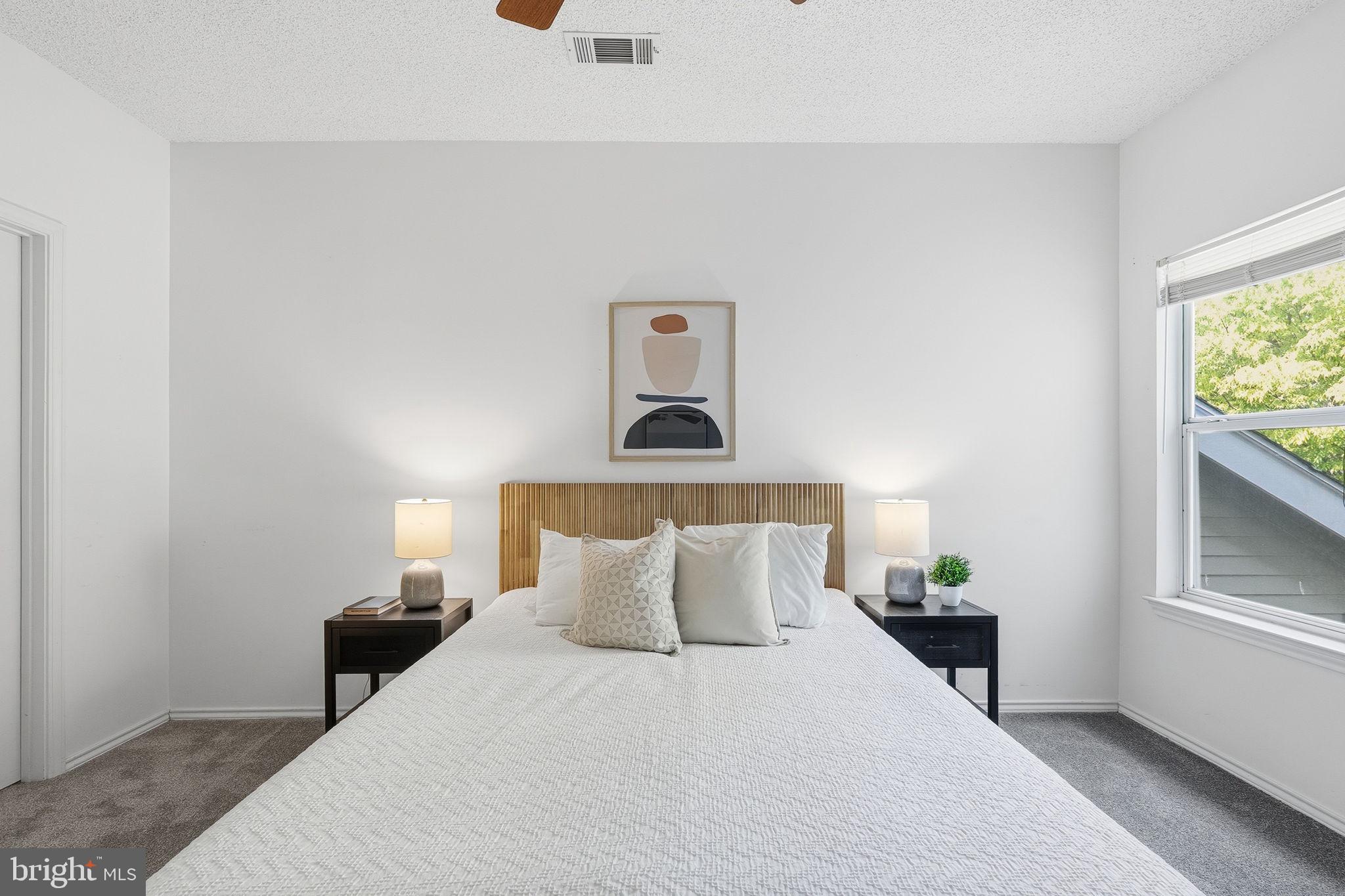 STONECROFT CONDO - Residential