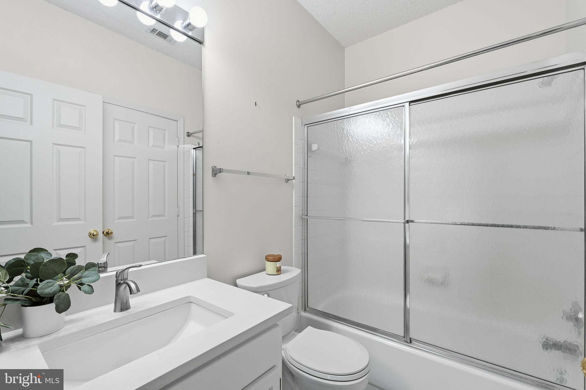 STONECROFT CONDO - Residential