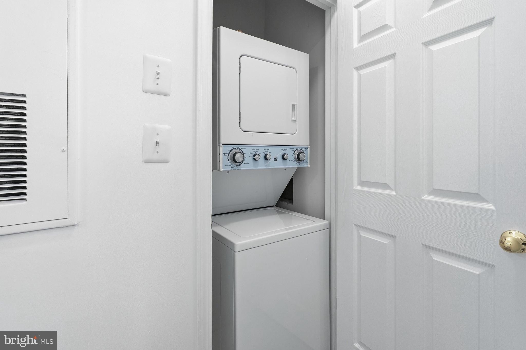 STONECROFT CONDO - Residential