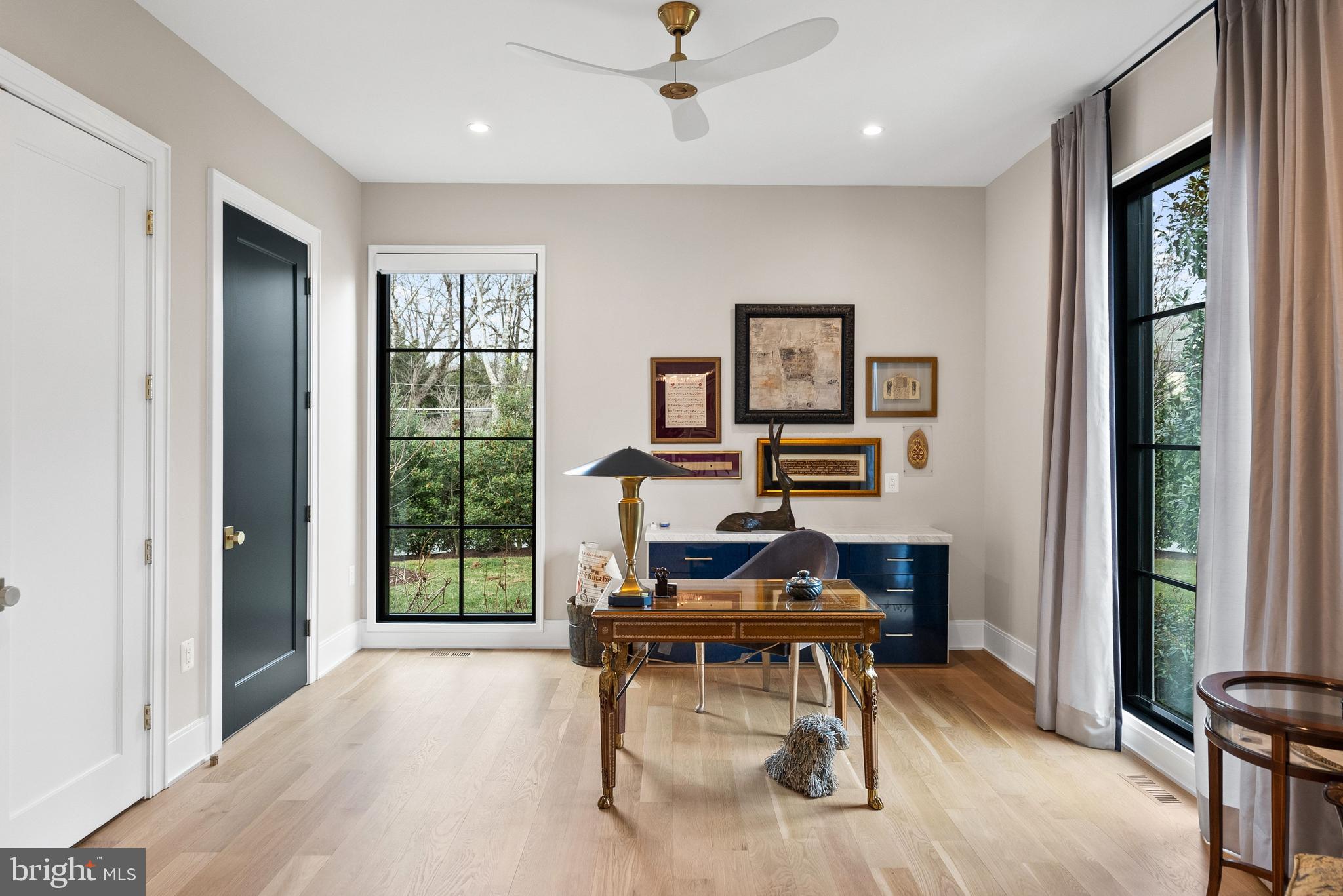 DOWNSCREST - Residential