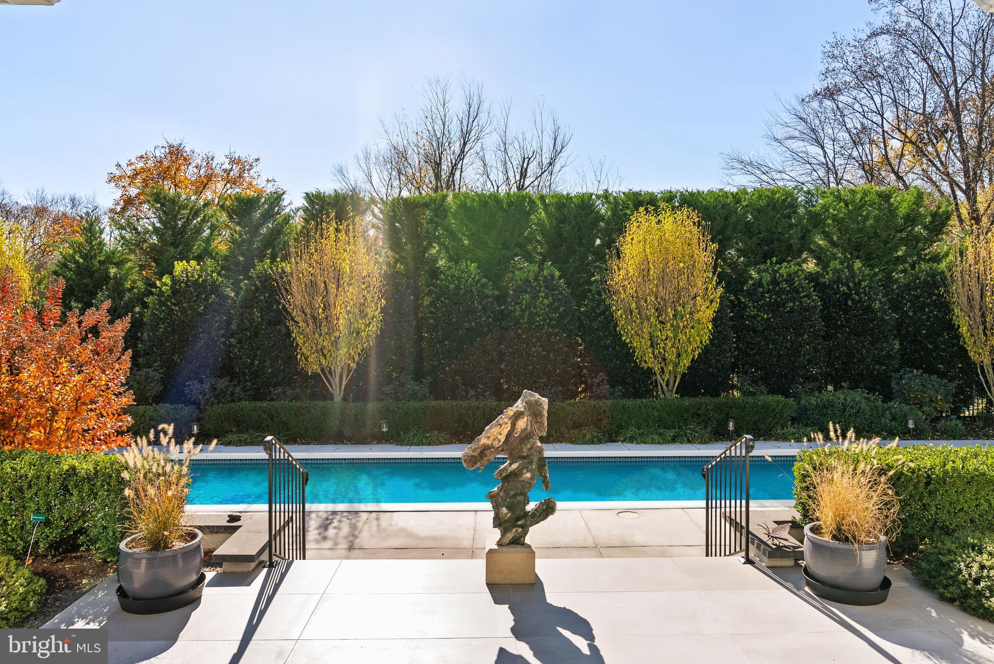 DOWNSCREST - Residential