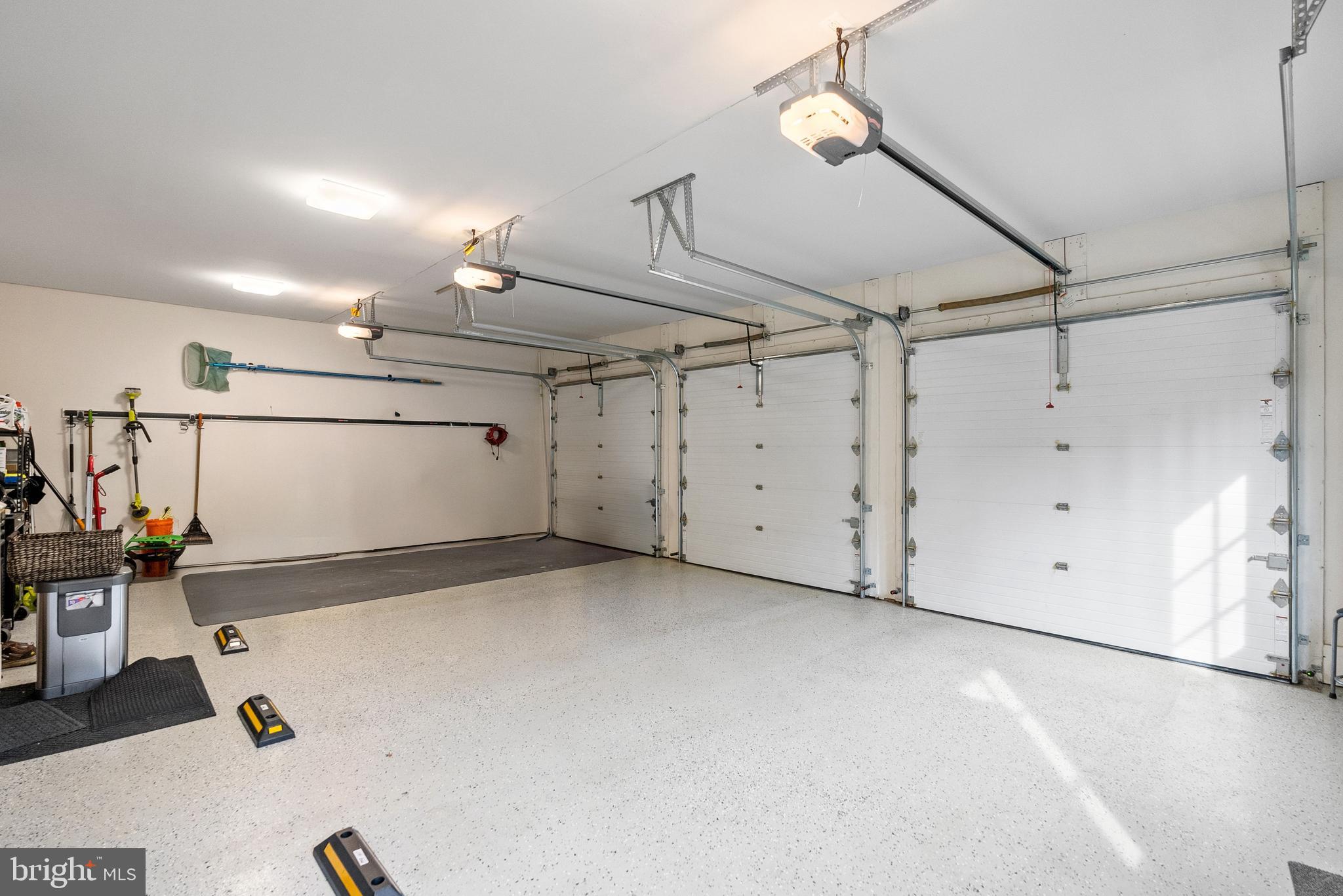 DOWNSCREST - Residential