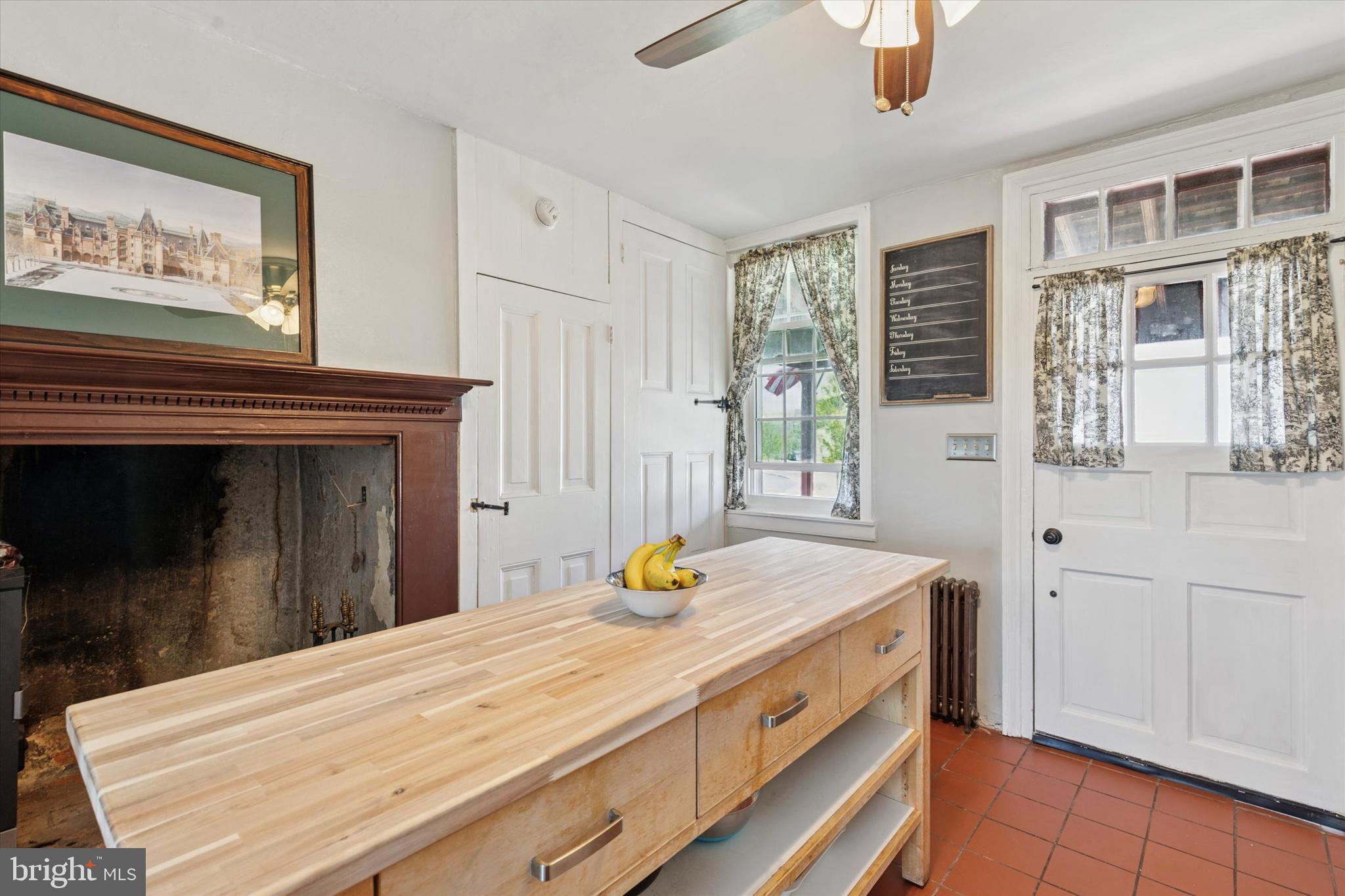 LANSDALE - Residential