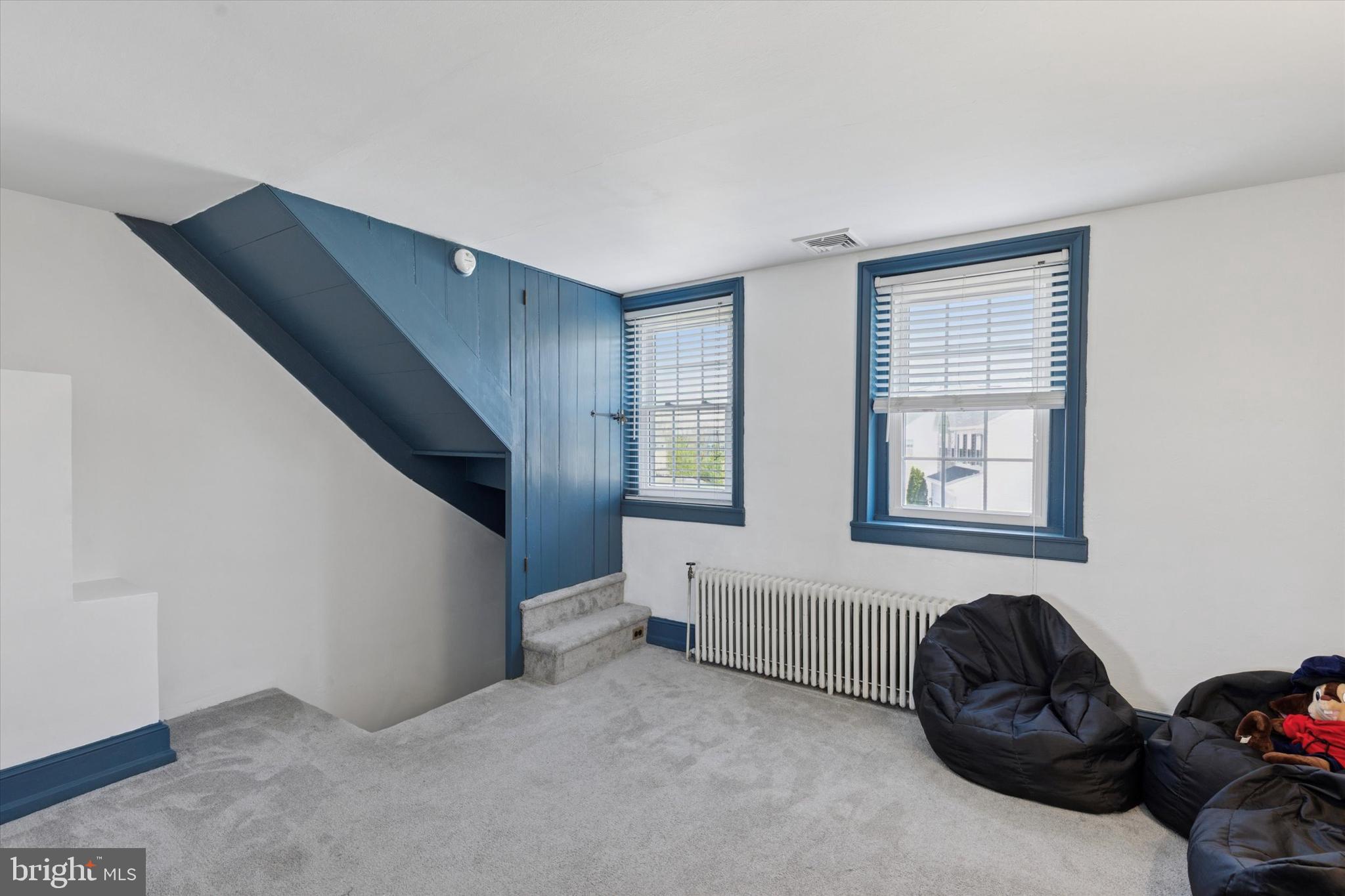 LANSDALE - Residential