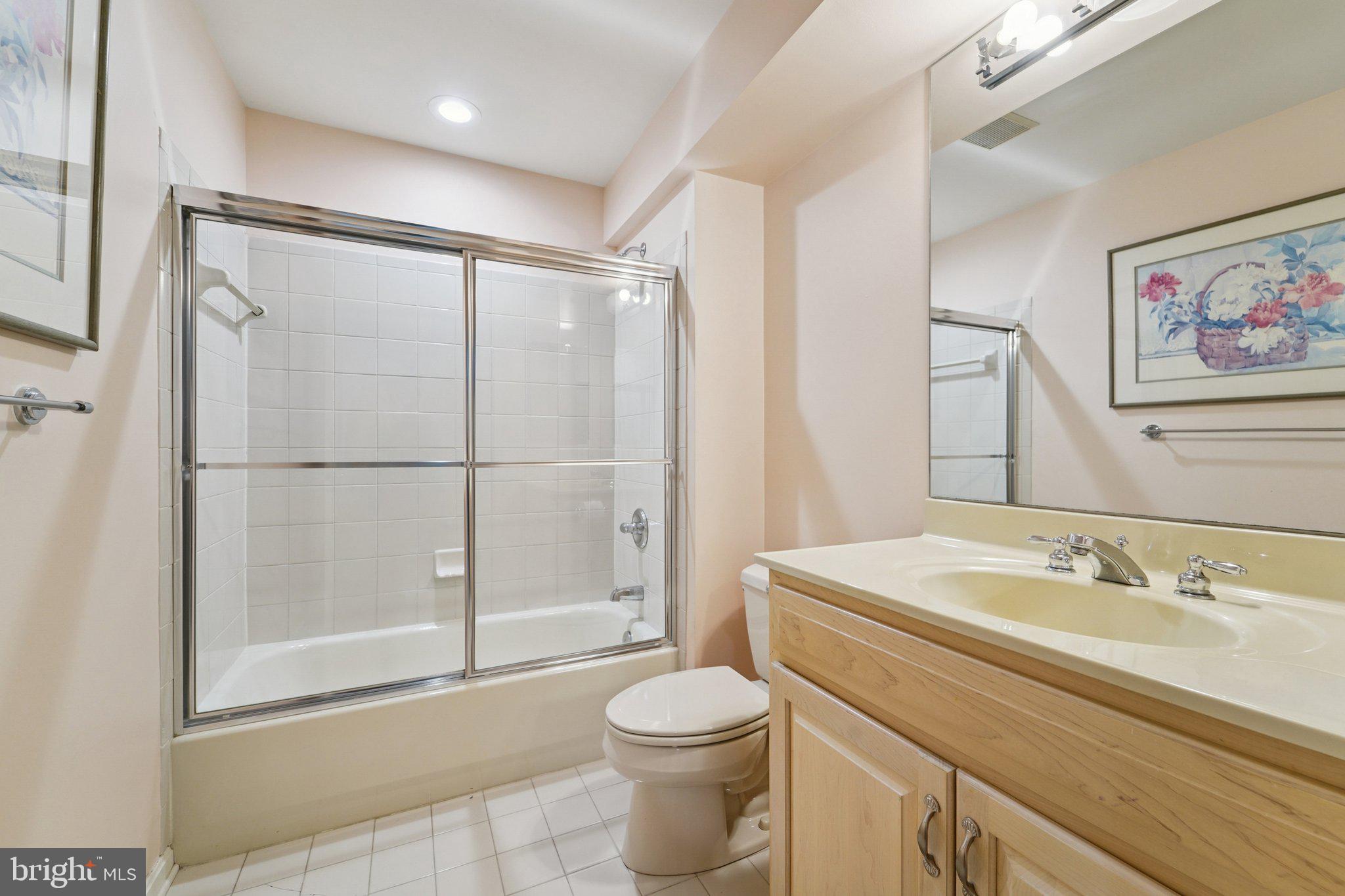 GREENE TREE - Residential