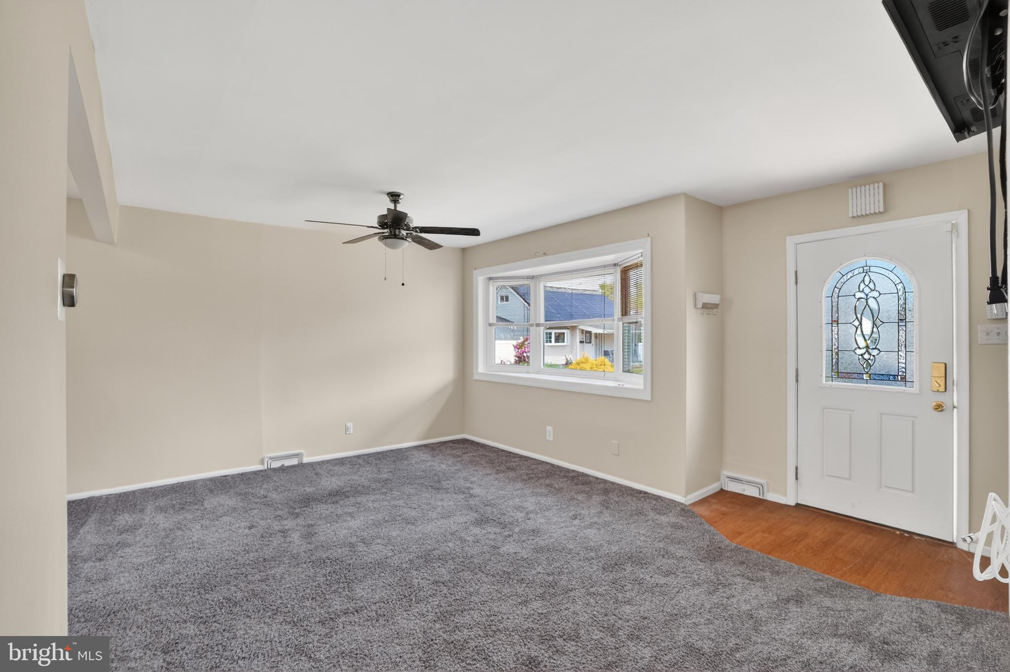 213 PAUL PLACE