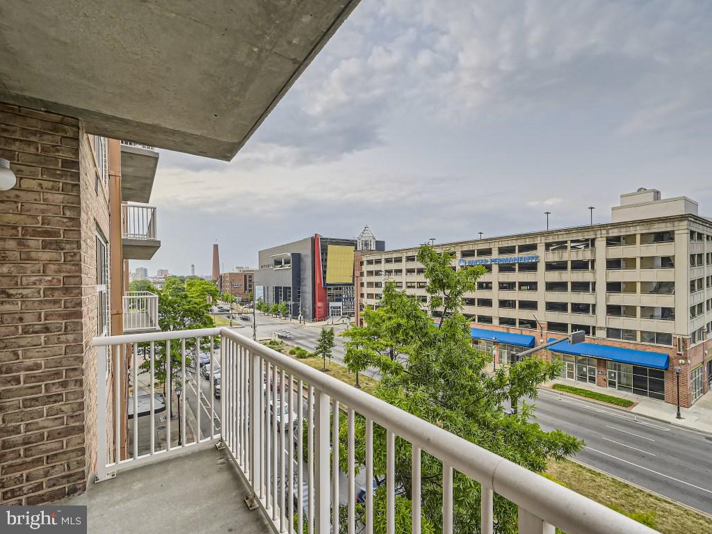 HARBOR EAST - Residential