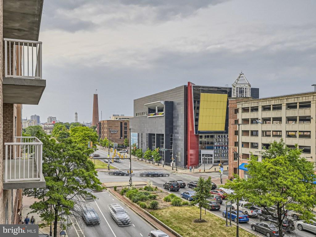 HARBOR EAST - Residential