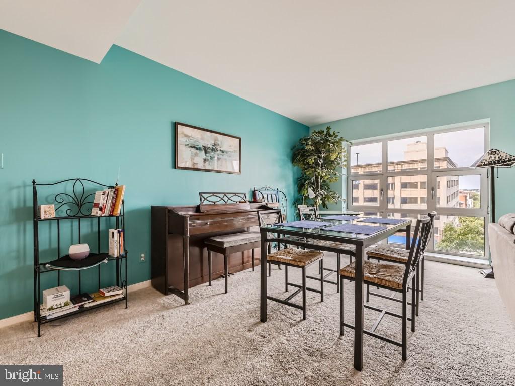 HARBOR EAST - Residential