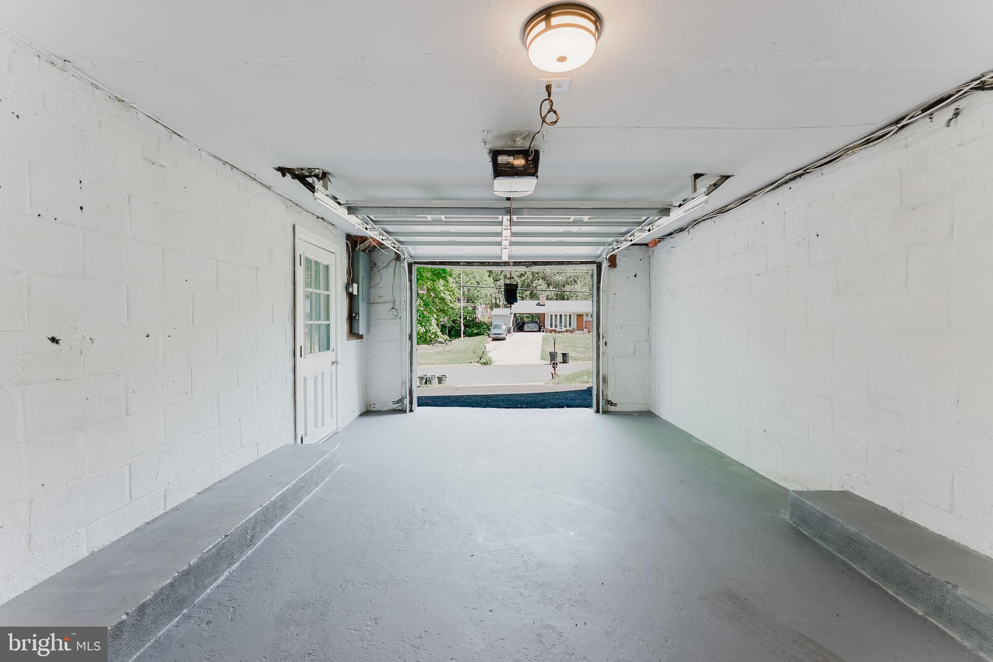 BROOK HILLS ESTATE - Residential