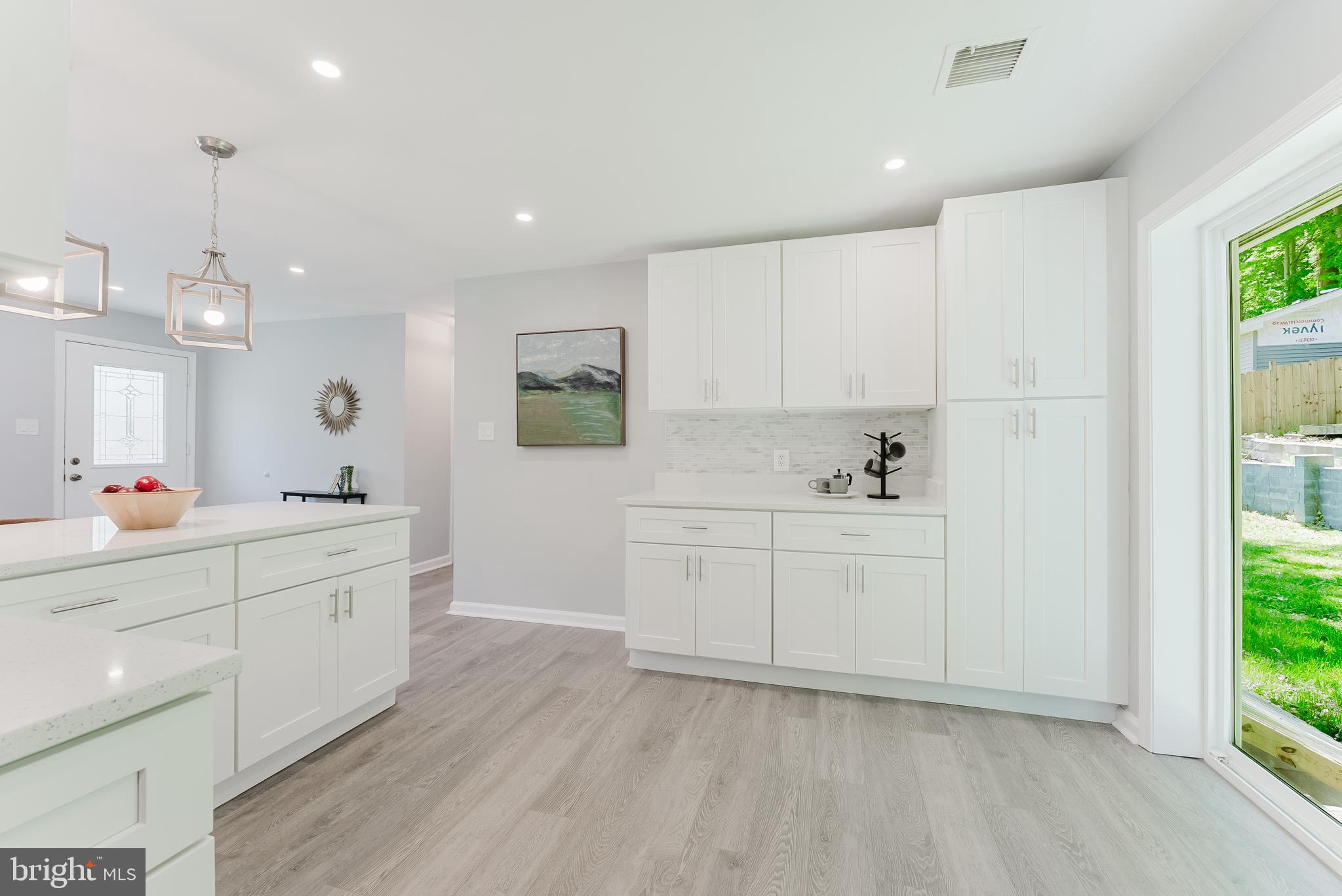 5822 BROOKVIEW DRIVE