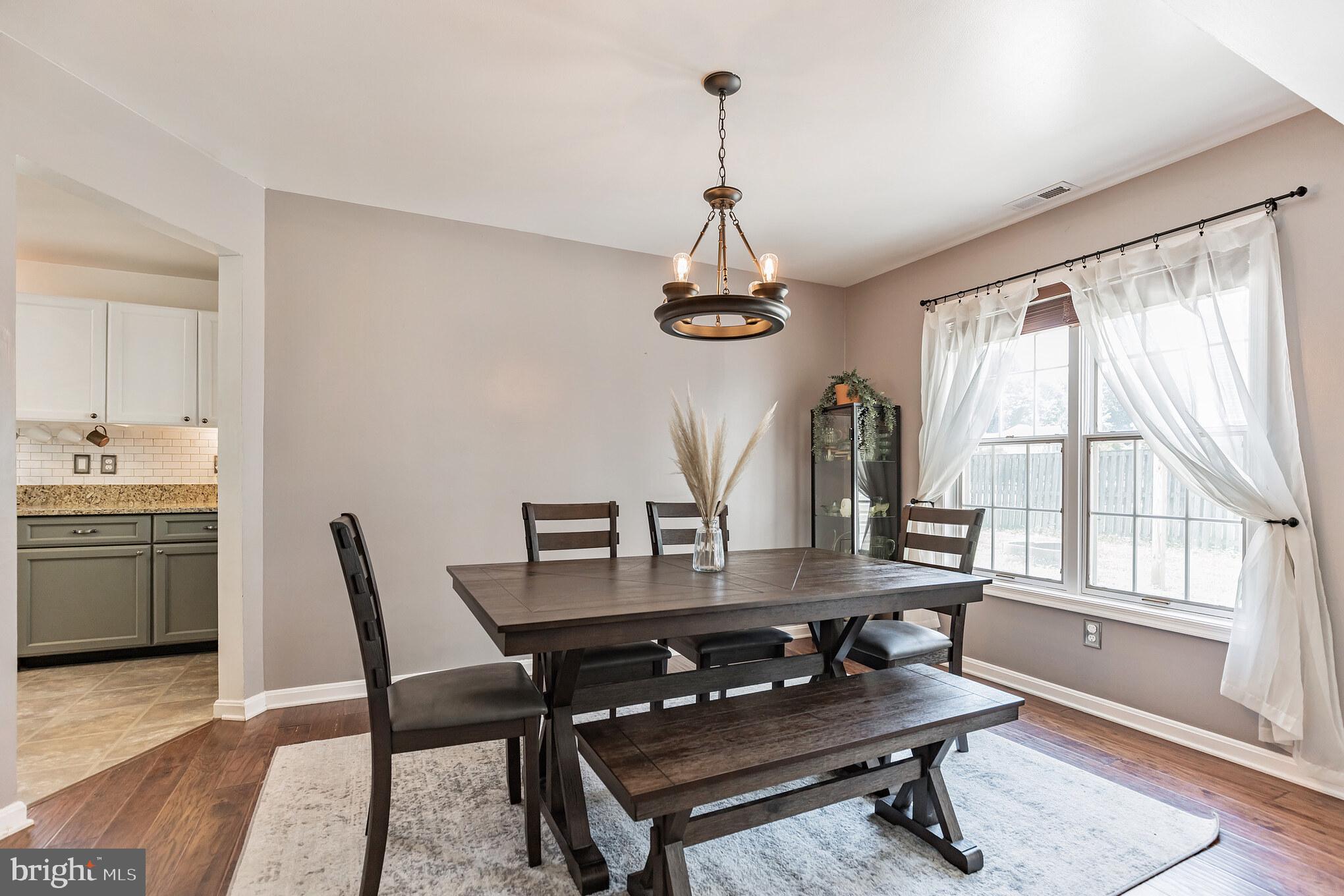 CEDAR COVE - Residential