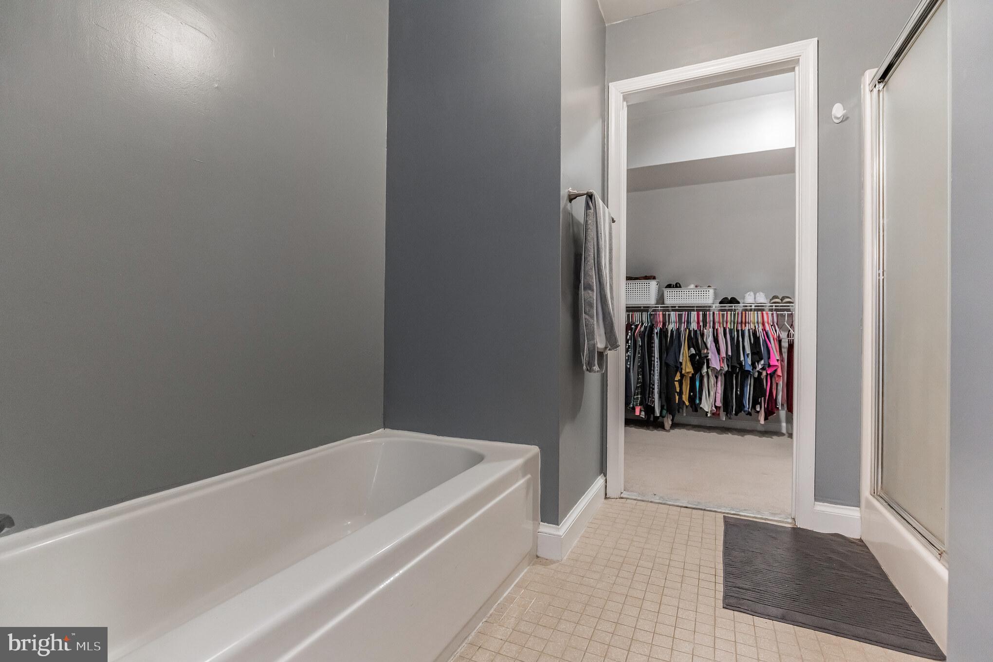 CEDAR COVE - Residential