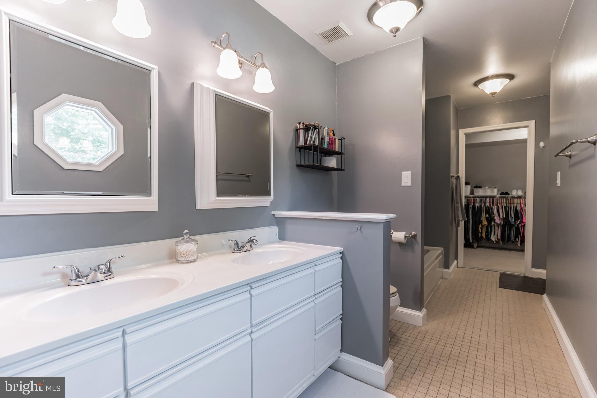 CEDAR COVE - Residential