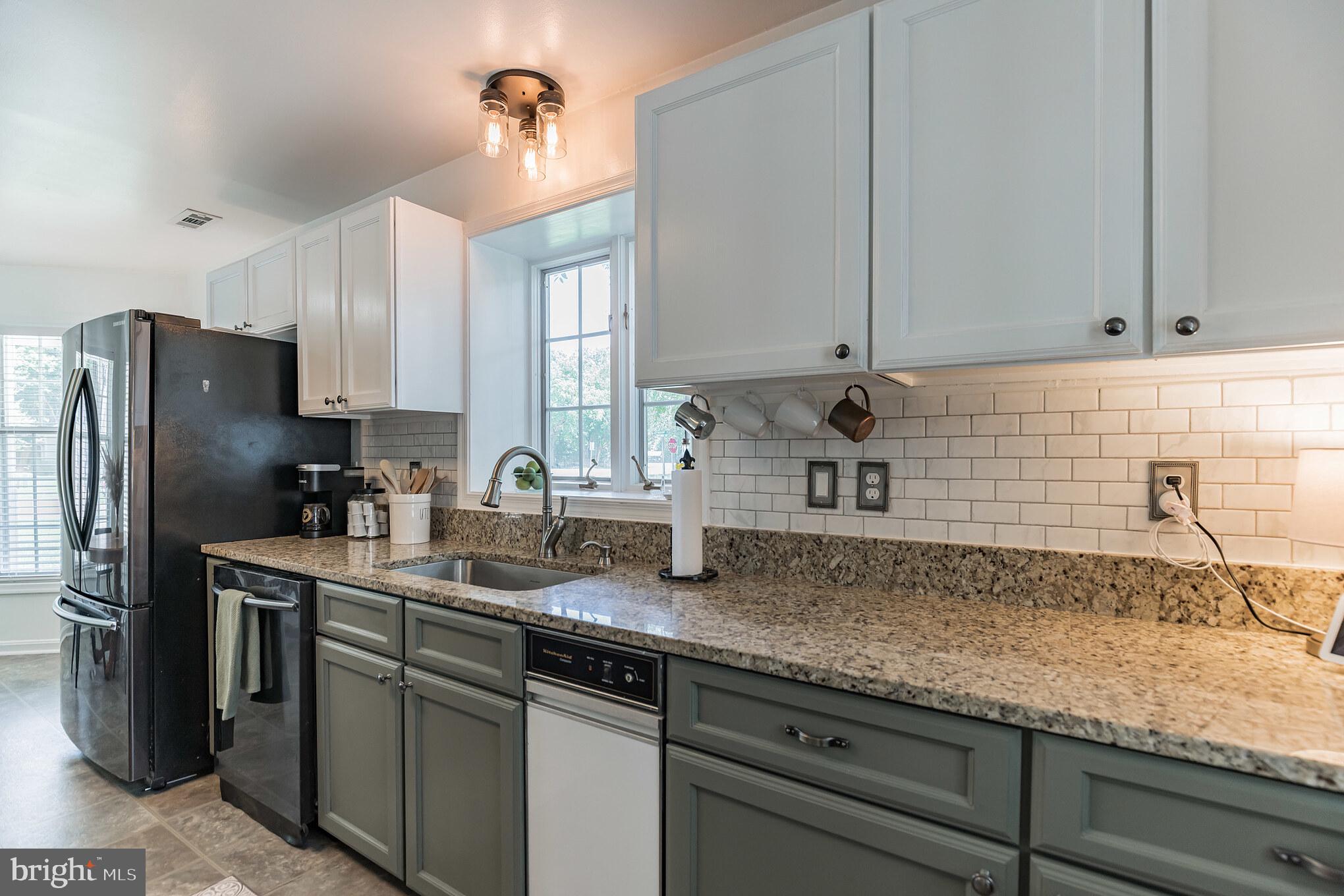 CEDAR COVE - Residential