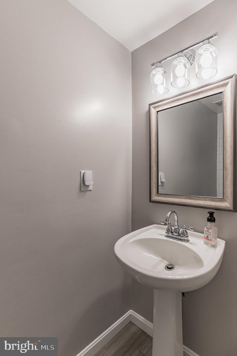 CEDAR COVE - Residential