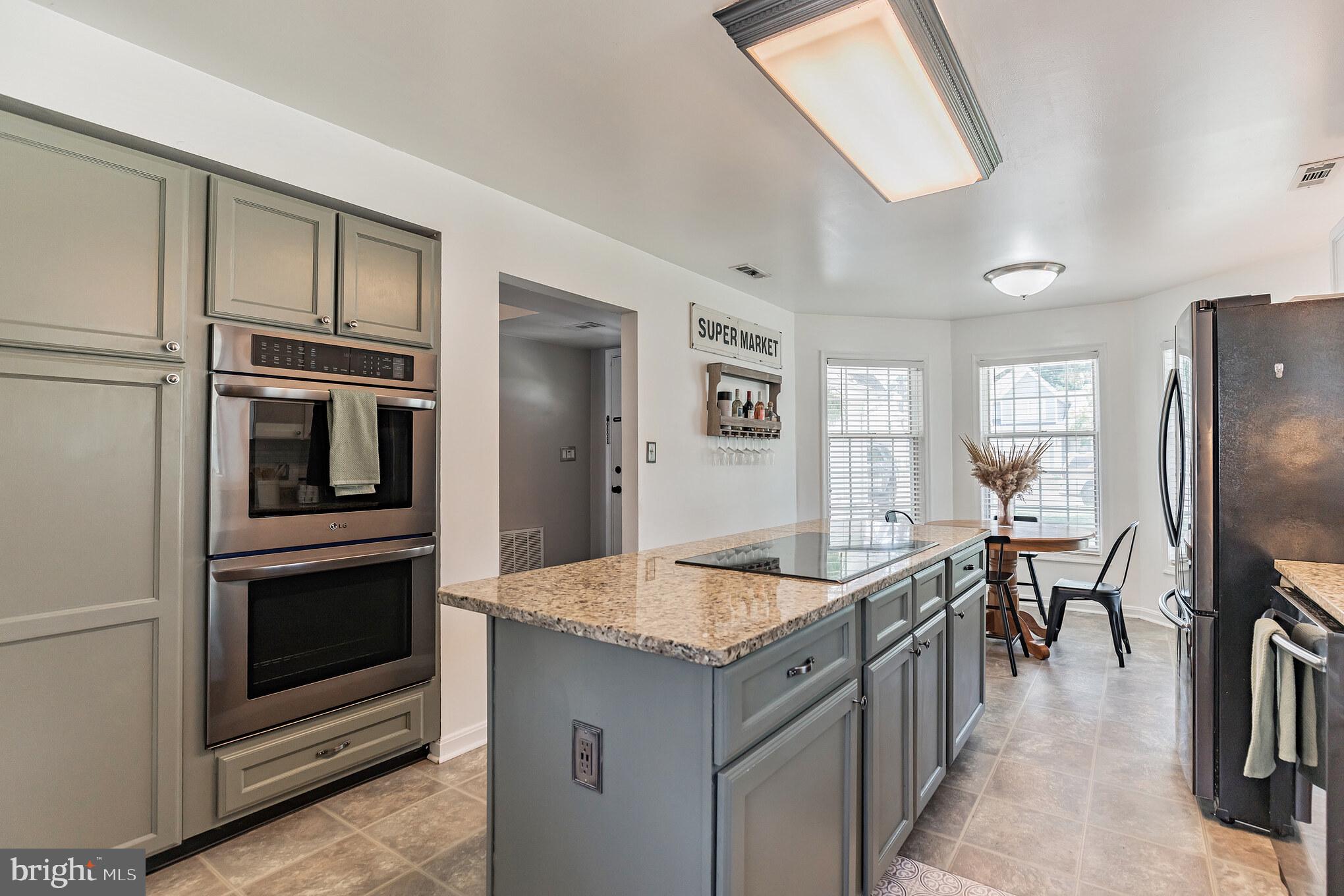 CEDAR COVE - Residential