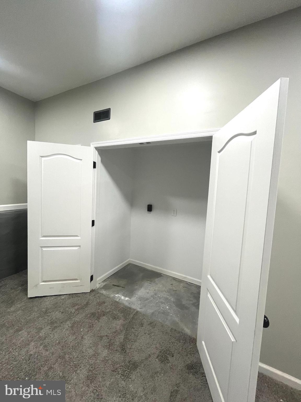 MILL CREEK - Residential