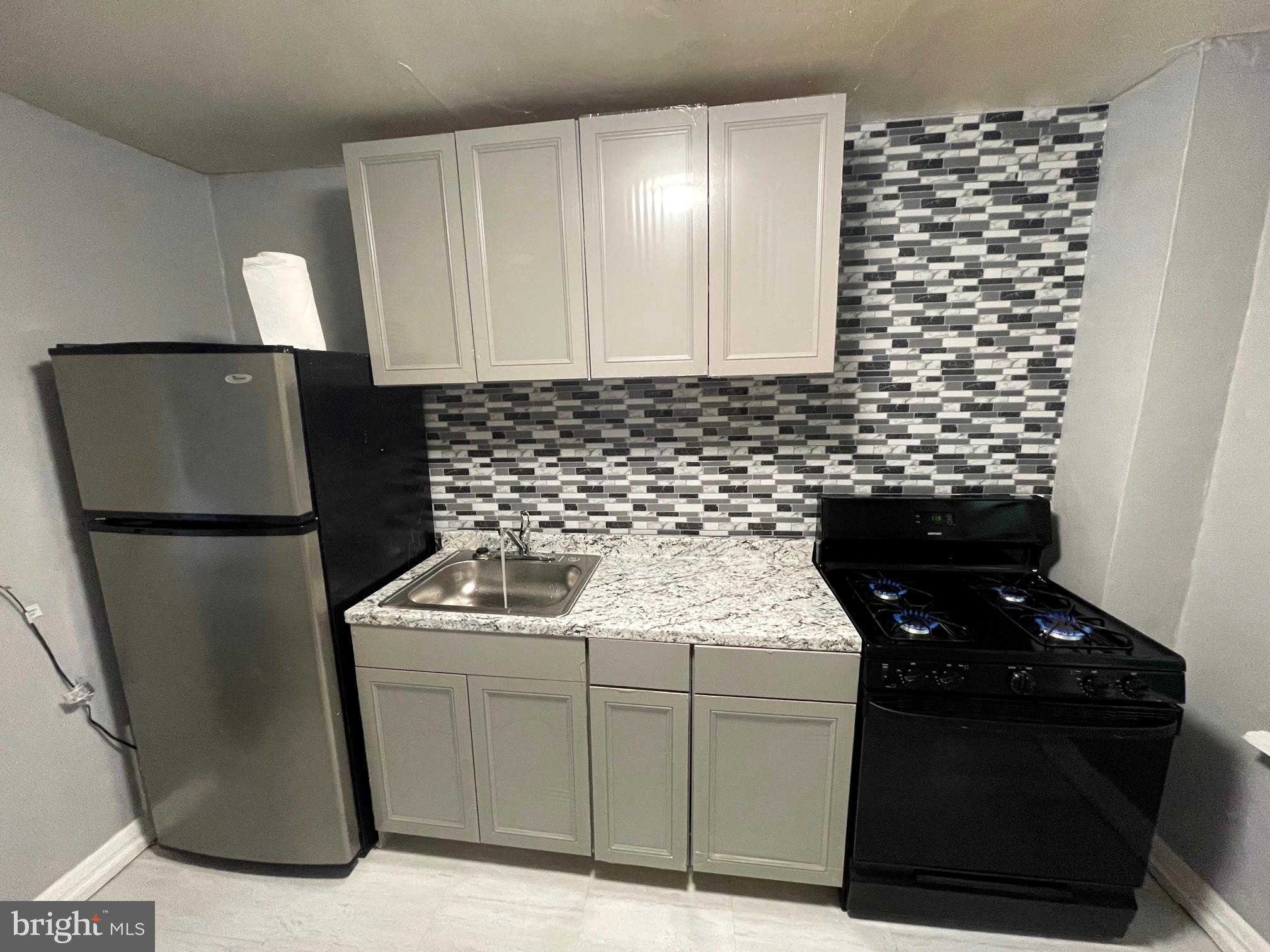 CURTIS BAY - Residential Lease