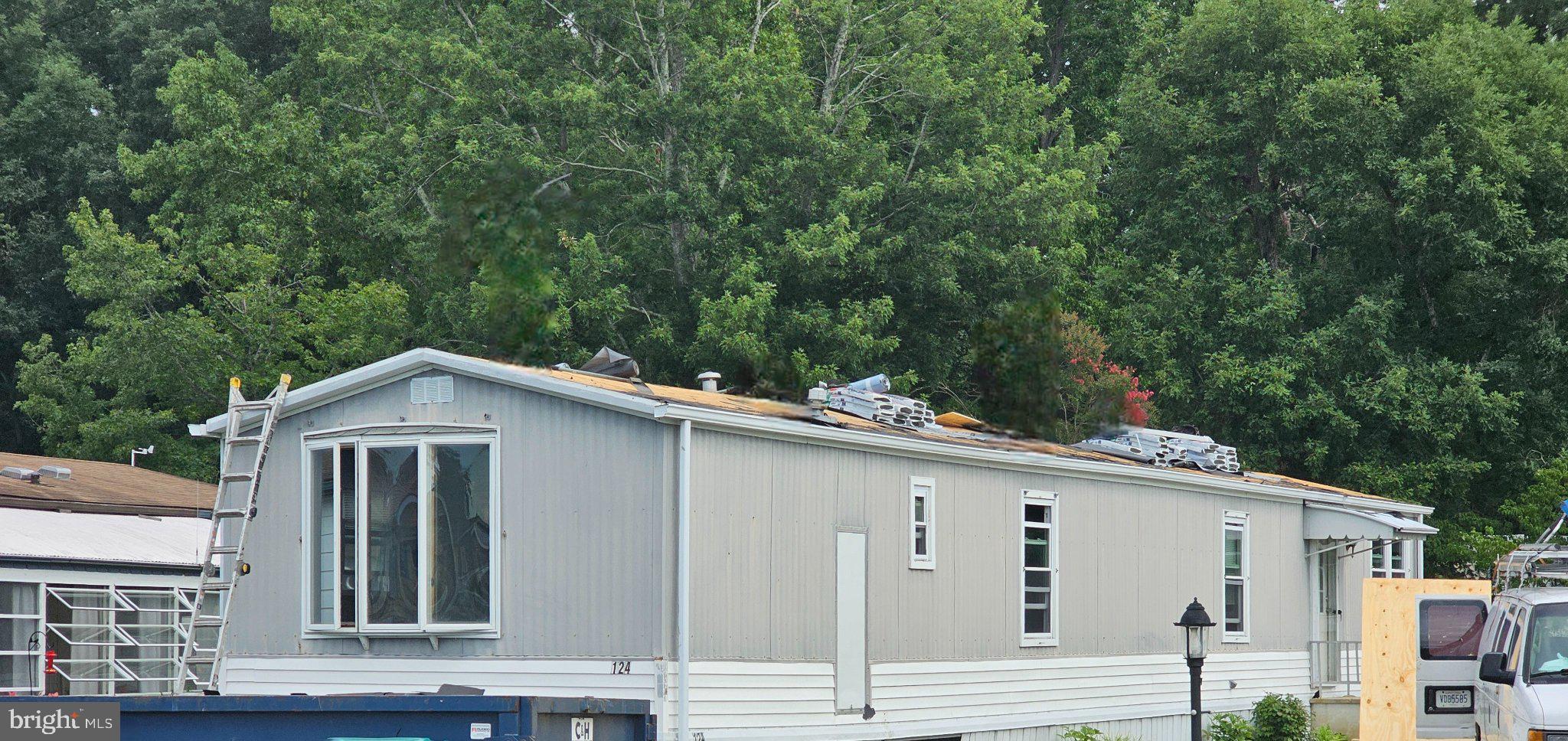 124 COUNTRY LANE 124