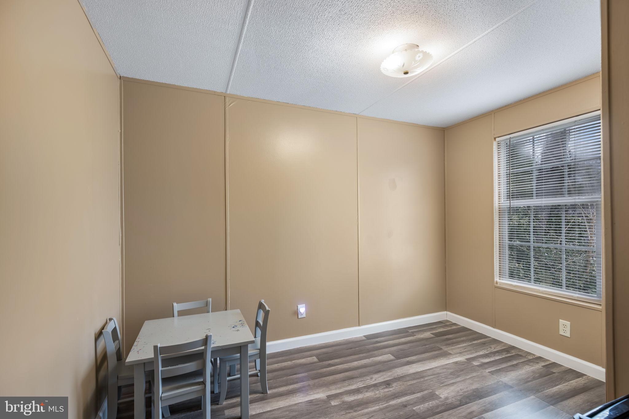 GRAYSON VILLAGE - Residential