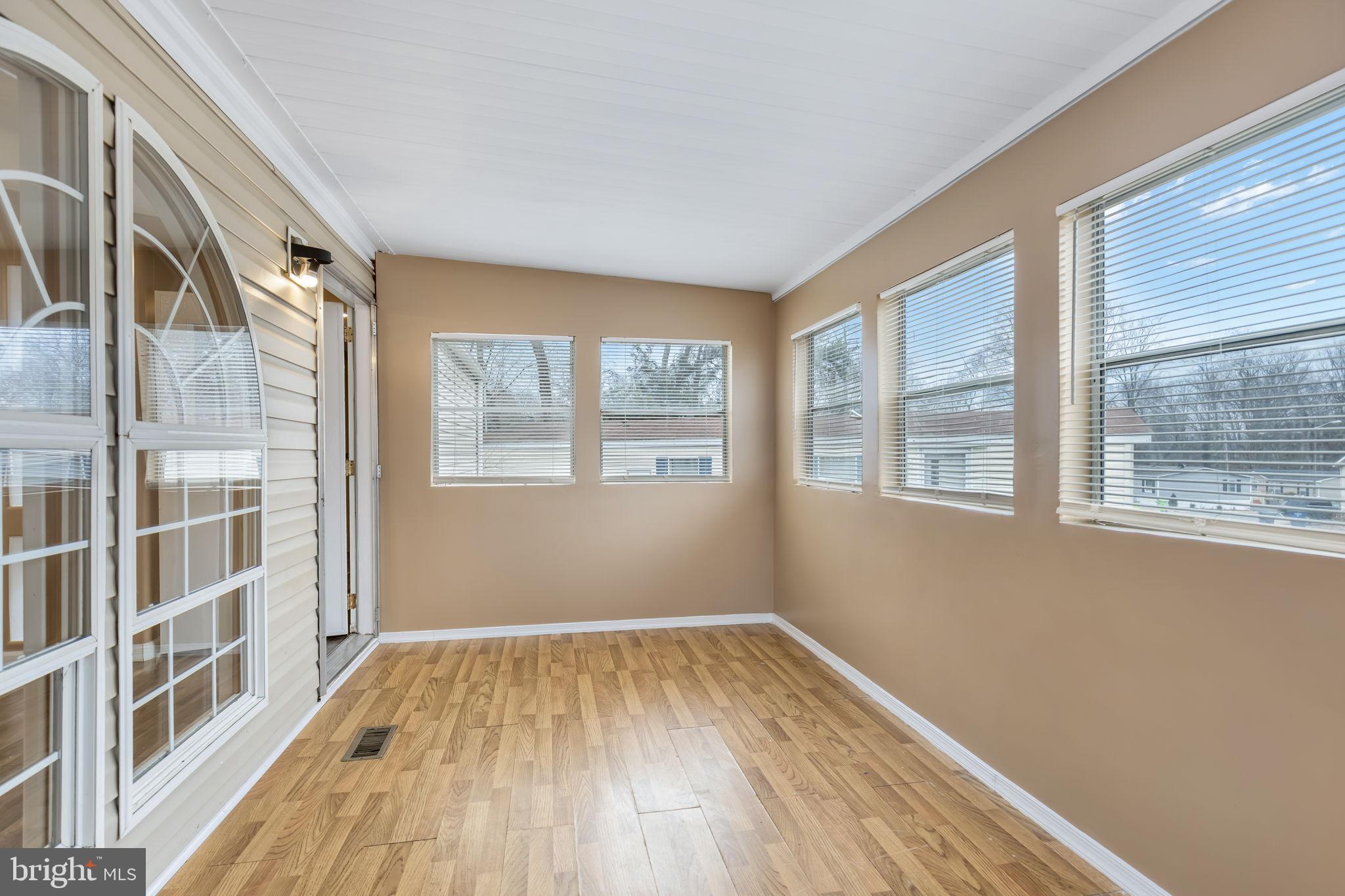 GRAYSON VILLAGE - Residential