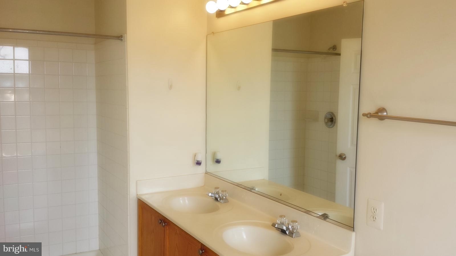 POTOMAC HILLS - Residential Lease