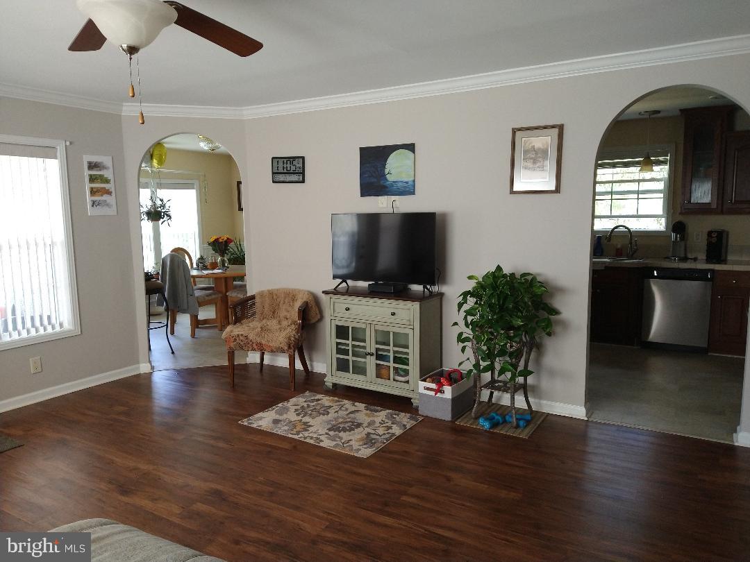 NESHAMINY FALLS - Residential