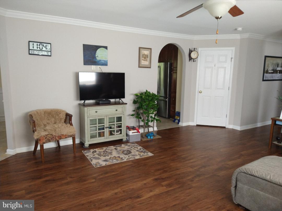 NESHAMINY FALLS - Residential