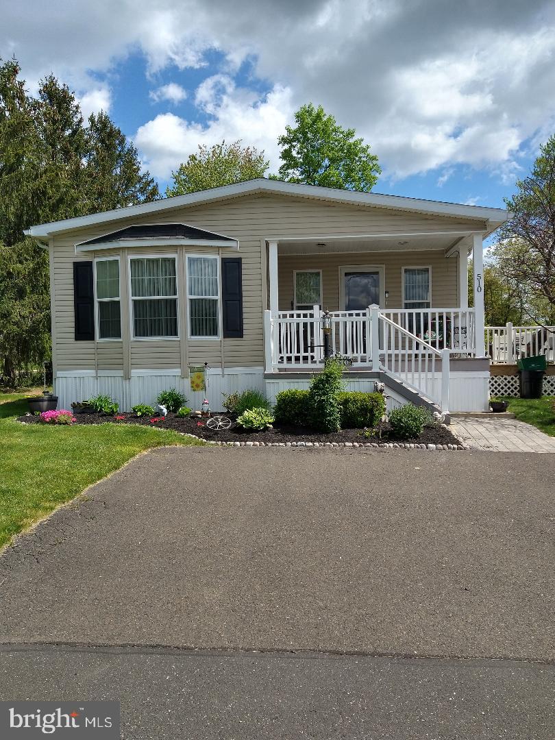 NESHAMINY FALLS - Residential