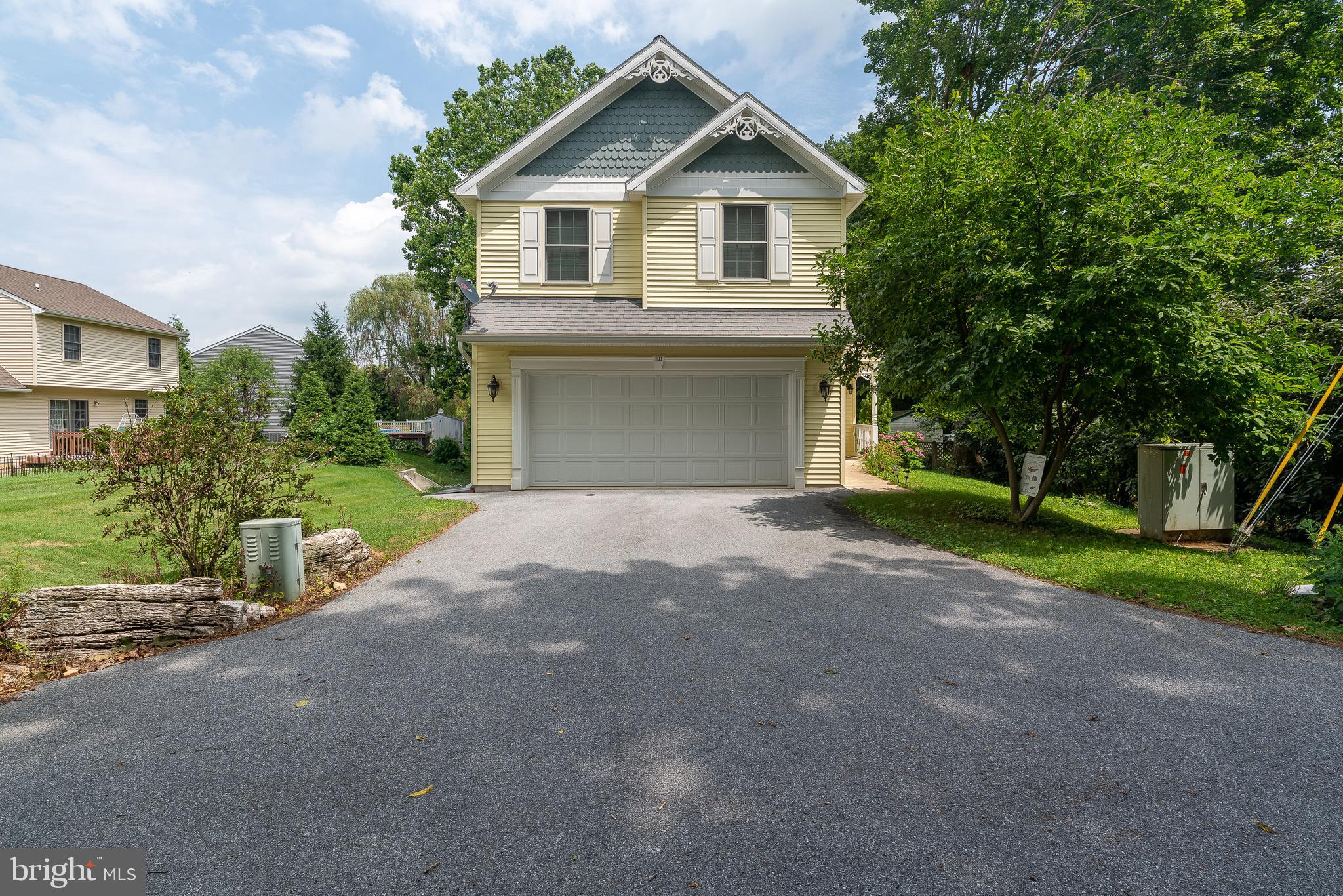 LITITZ BOROUGH - Residential