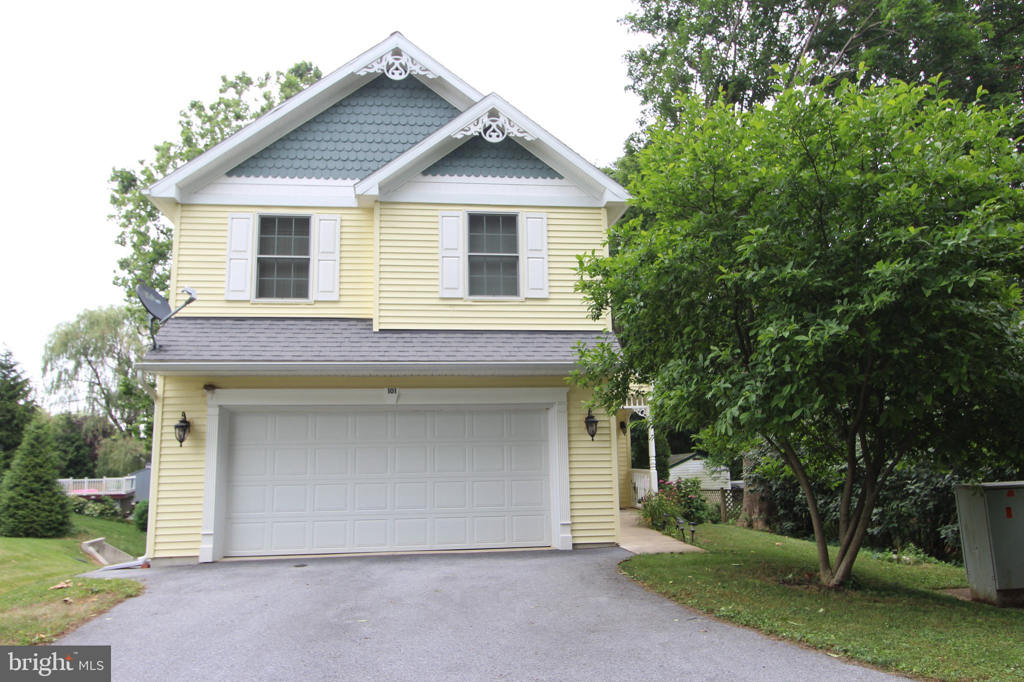 LITITZ BOROUGH - Residential