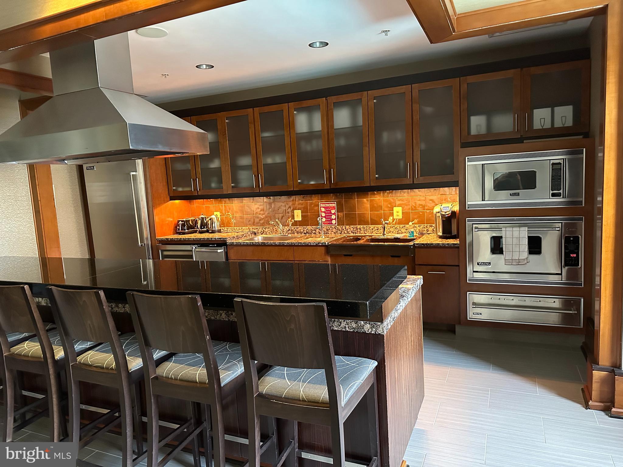 MIDTOWN AT RESTON TOWN CENTER - Residential Lease