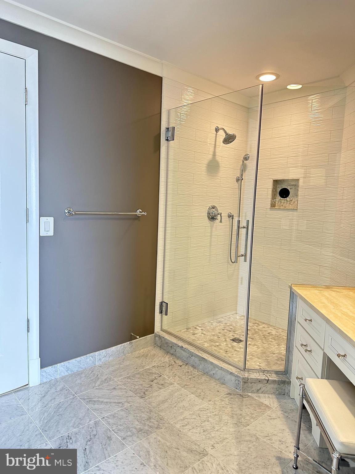 MIDTOWN AT RESTON TOWN CENTER - Residential Lease