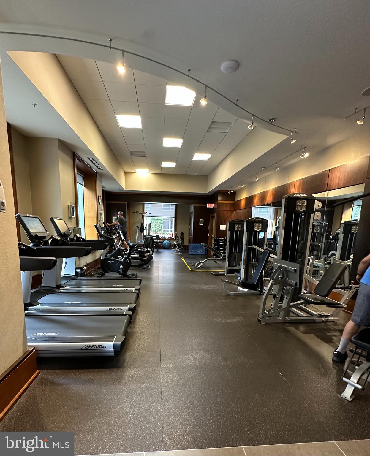 MIDTOWN AT RESTON TOWN CENTER - Residential Lease