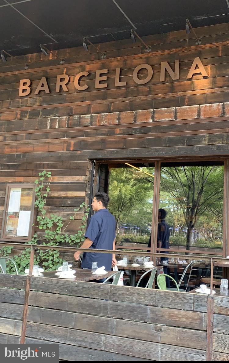 MIDTOWN AT RESTON TOWN CENTER - Residential Lease