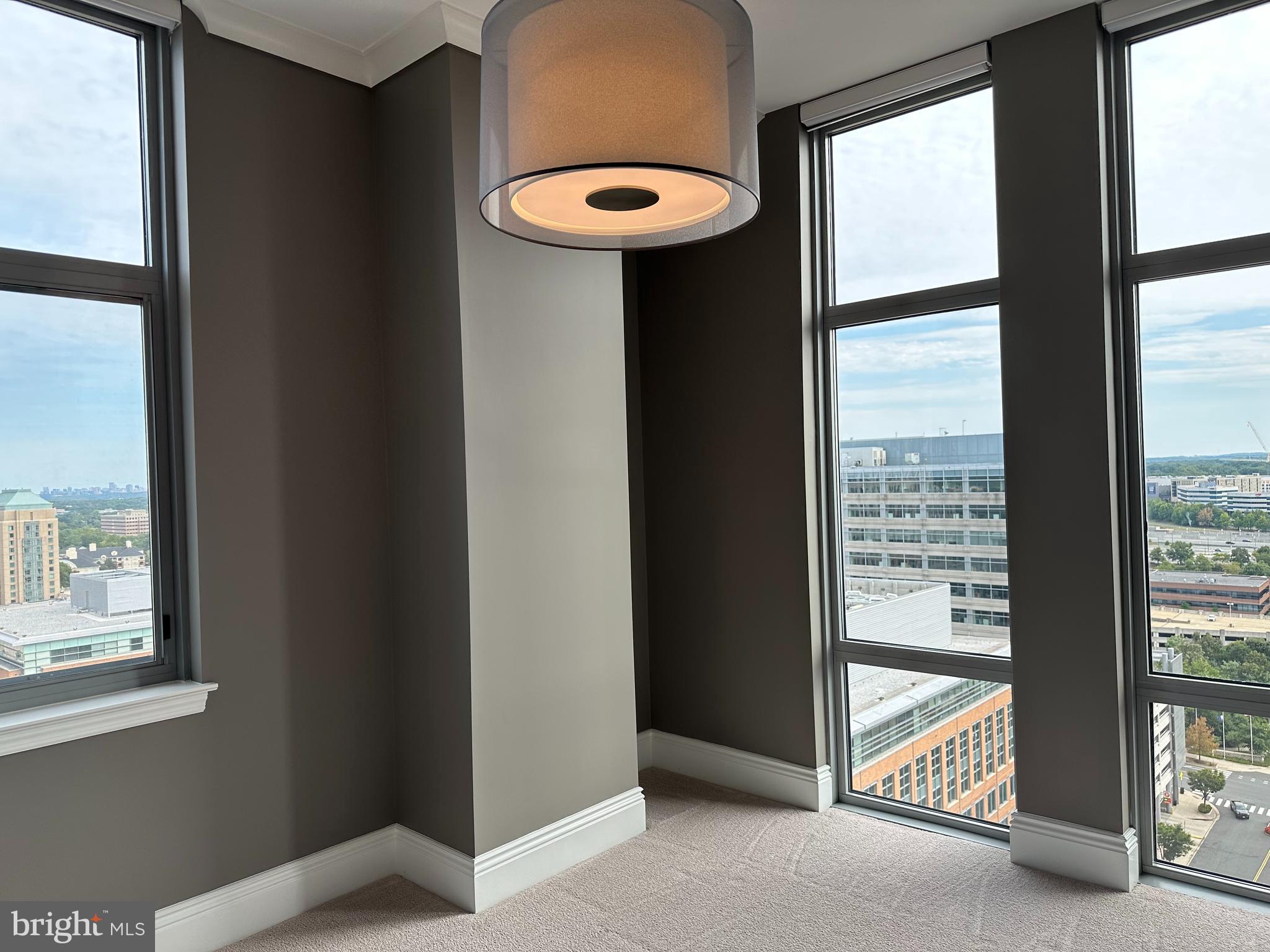 MIDTOWN AT RESTON TOWN CENTER - Residential Lease