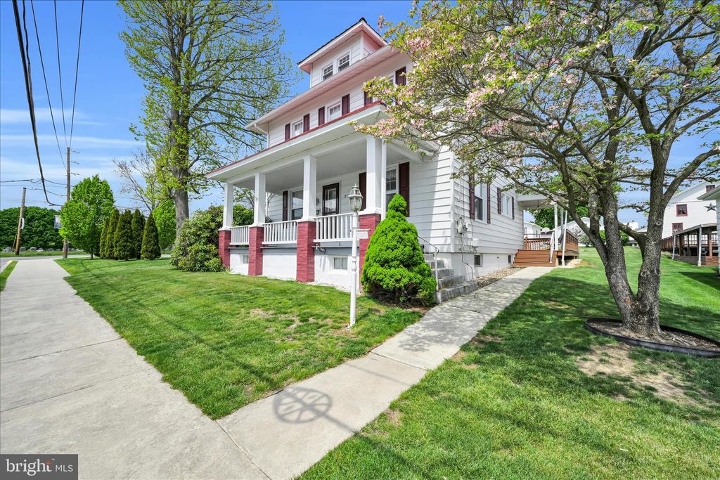 Photo of 316 W Independence Street, ORWIGSBURG, PA 17961 (MLS # PASK2026966)